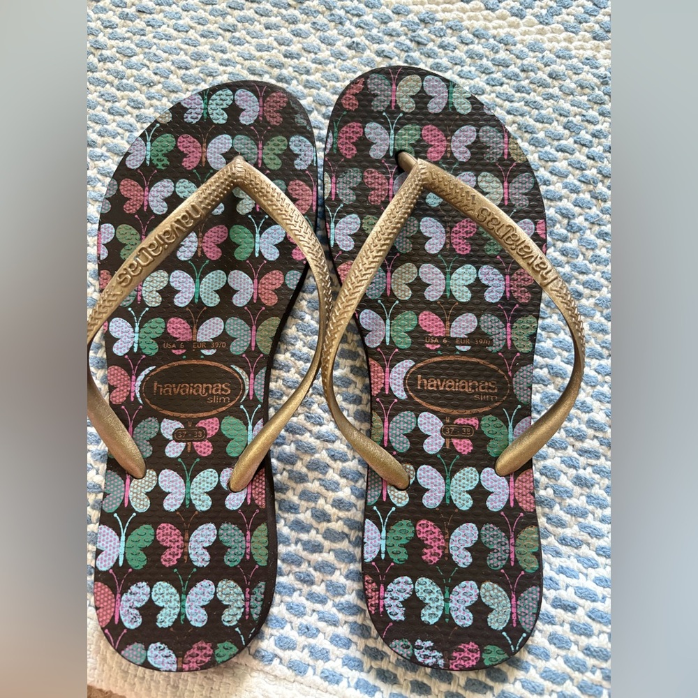 Havaianas Butterfly Print Flip Flops with Gold Straps